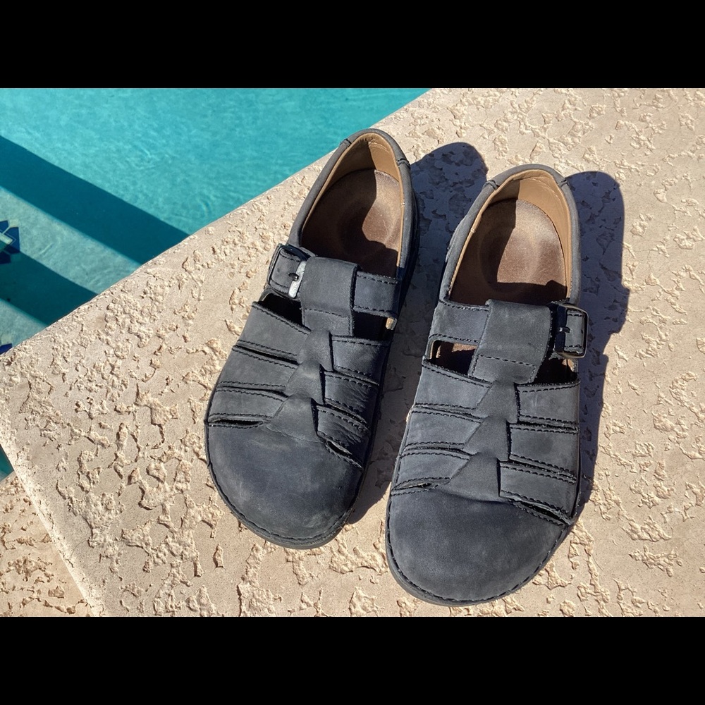 Birkenstock blue leather/suede comfort shoes.